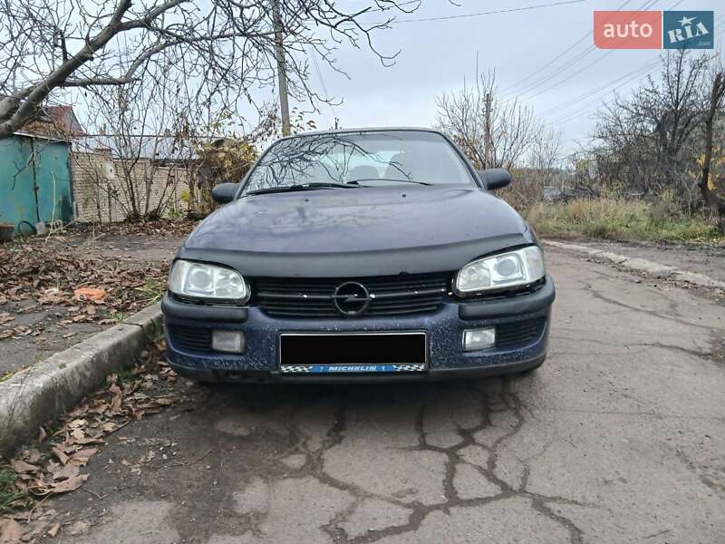 Седан Opel Omega 1998 в Краматорске фото Седан Opel Omega 1998 в Краматорске