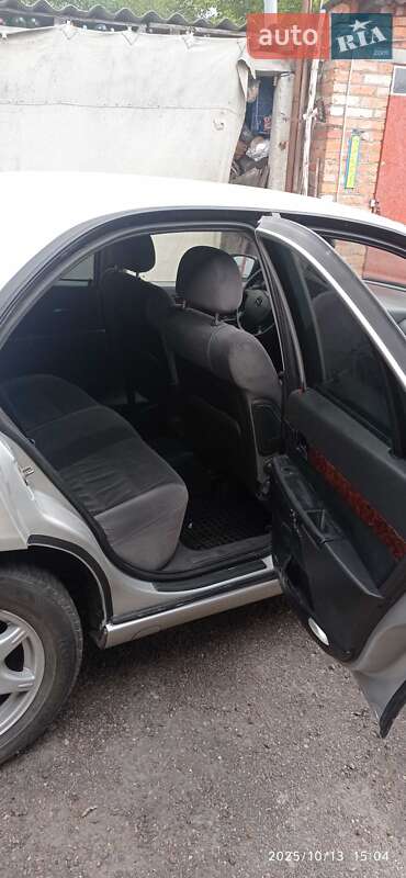 Седан Opel Omega 2000 в Недригайліву