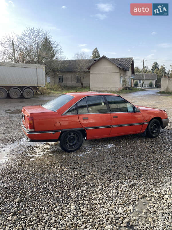 Седан Opel Omega 1987 в Городенке