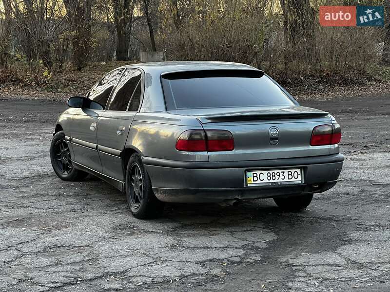 Седан Opel Omega 1998 в Львові