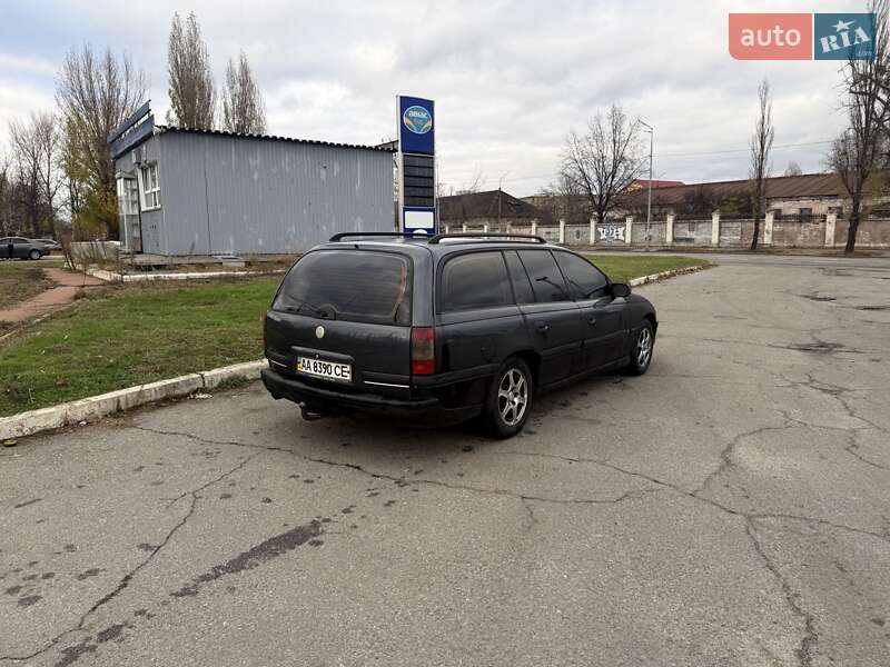 Універсал Opel Omega 1996 в Києві