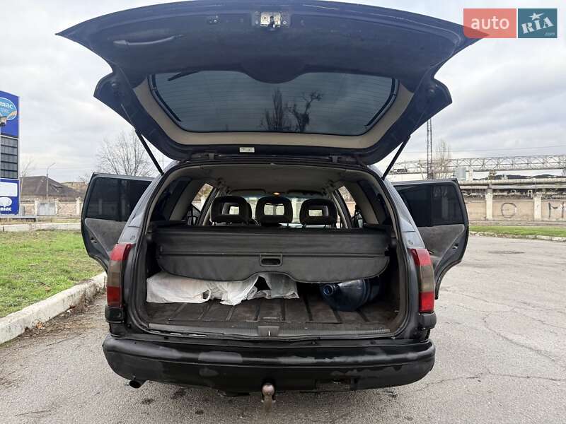 Універсал Opel Omega 1996 в Києві