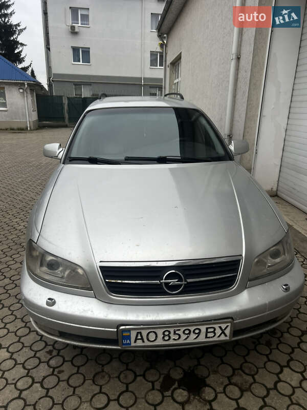 Універсал Opel Omega 2001 в Ужгороді