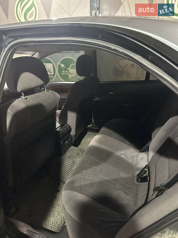 Седан Opel Omega 2000 в Черновцах