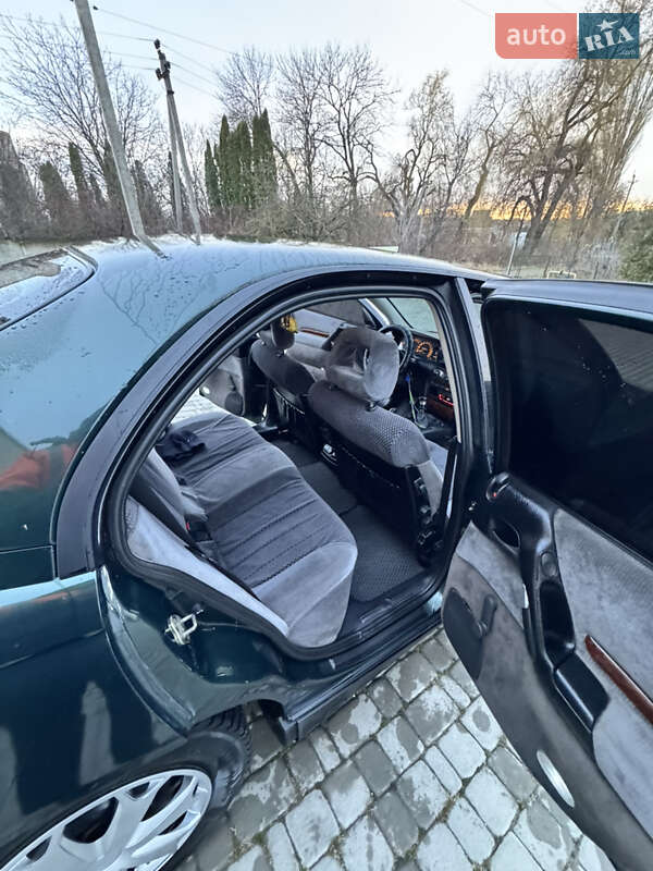 Седан Opel Omega 1996 в Борщеві