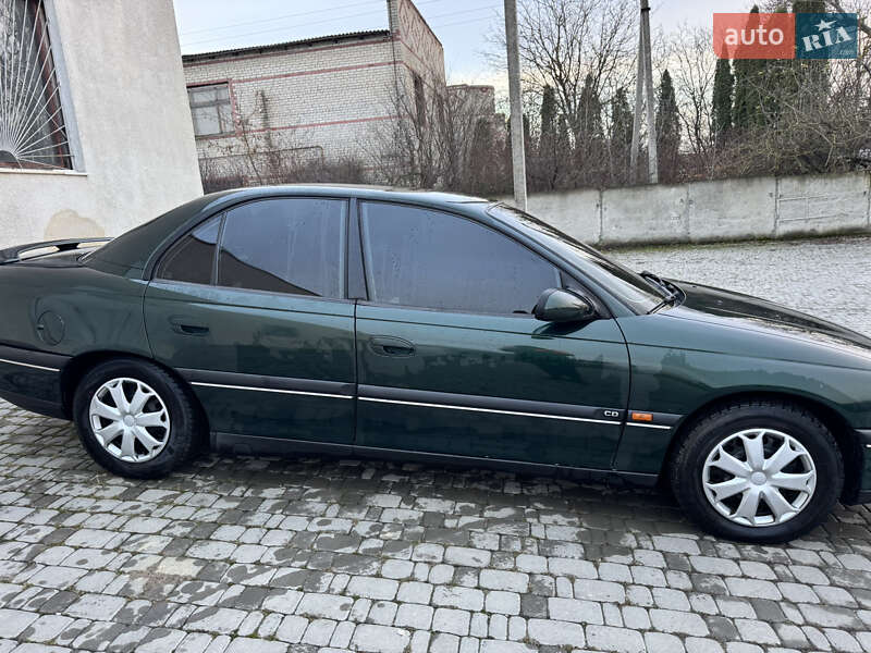 Седан Opel Omega 1996 в Борщеві