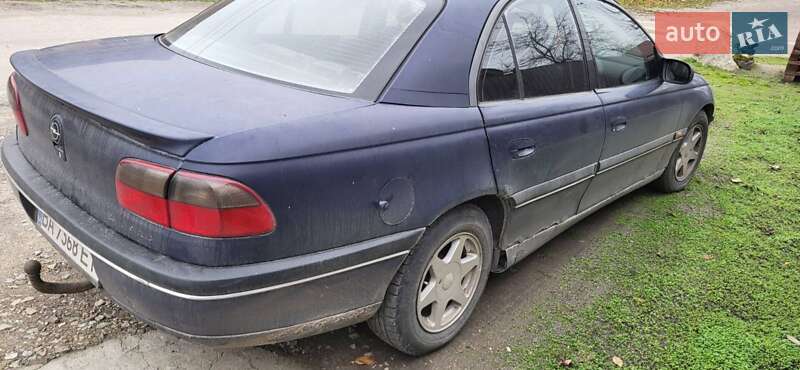Седан Opel Omega 1995 в Кропивницком
