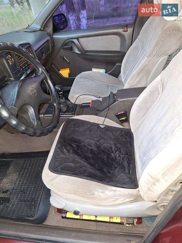 Седан Opel Omega 1990 в Полтаві