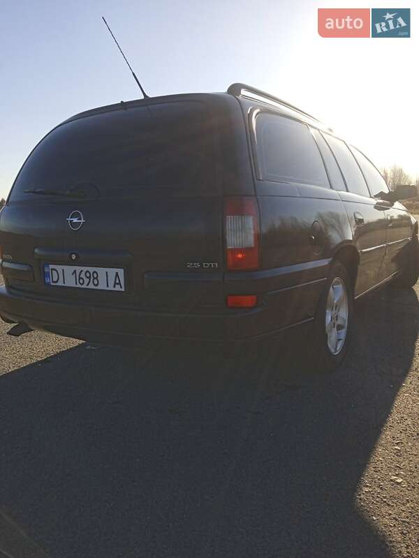 Универсал Opel Omega 2003 в Березному