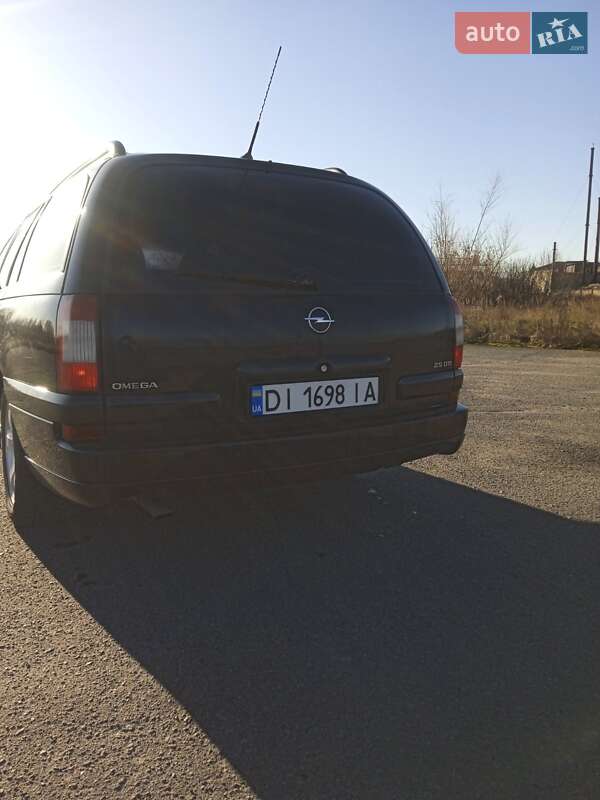 Универсал Opel Omega 2003 в Березному