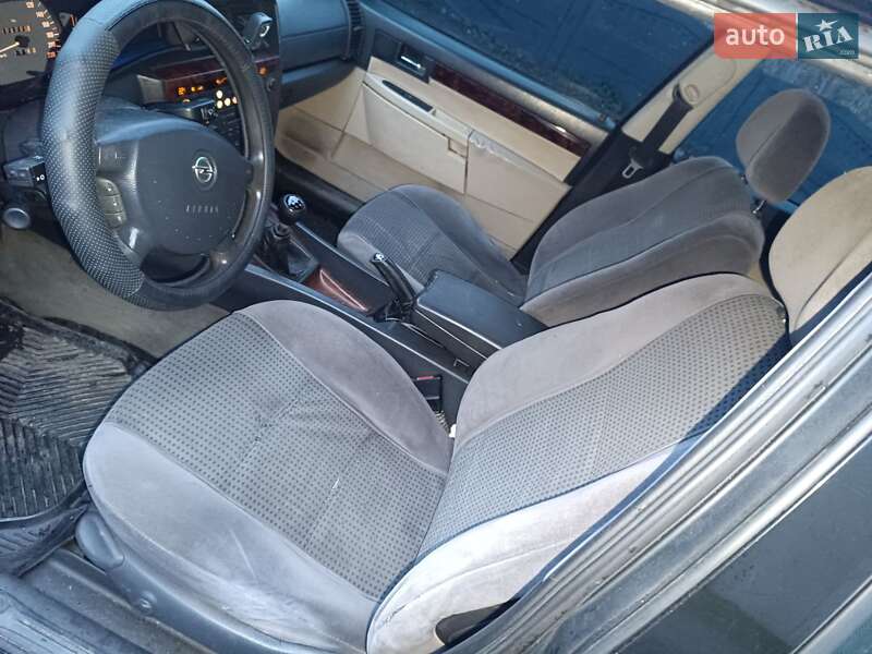 Седан Opel Omega 2000 в Могилев-Подольске