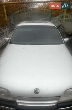 Седан Opel Omega 1988 в Кривом Роге