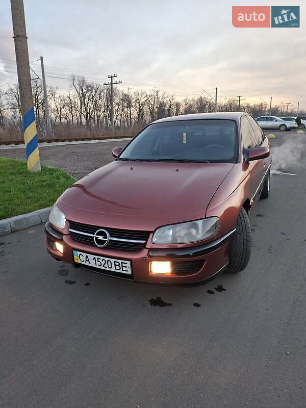 Седан Opel Omega 1998 в Черкассах
