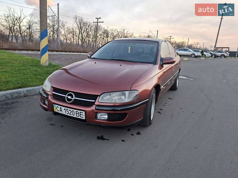 Седан Opel Omega 1998 в Черкассах