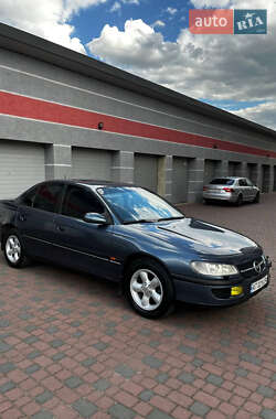 Седан Opel Omega 1998 в Надворной