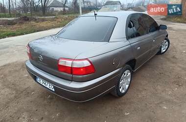 Седан Opel Omega 2000 в Могилів-Подільському