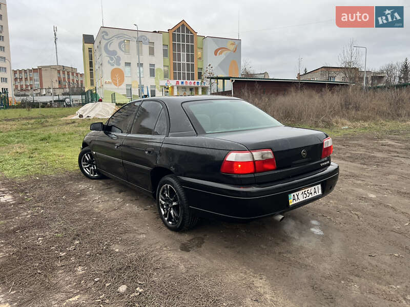 Opel Omega 2001