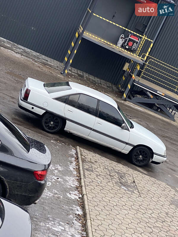 Седан Opel Omega 1988 в Кривому Розі