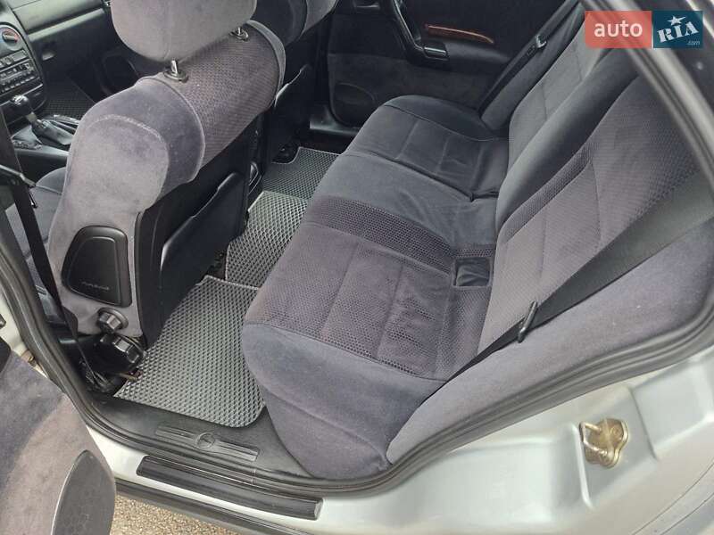 Седан Opel Omega 1998 в Каменском