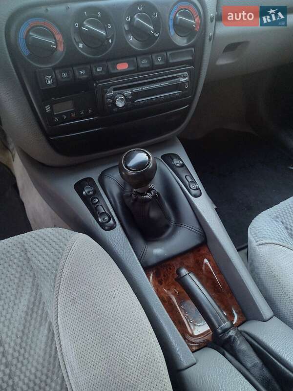 Седан Opel Omega 1995 в Житомирі