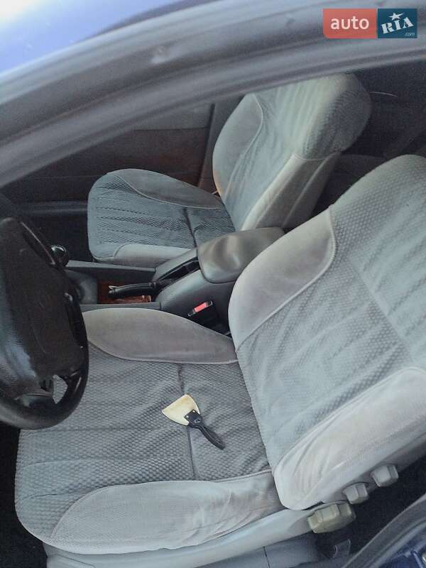 Седан Opel Omega 1995 в Житомирі