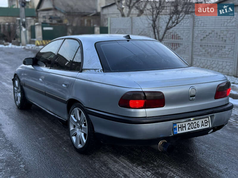 Седан Opel Omega 1997 в Одессе