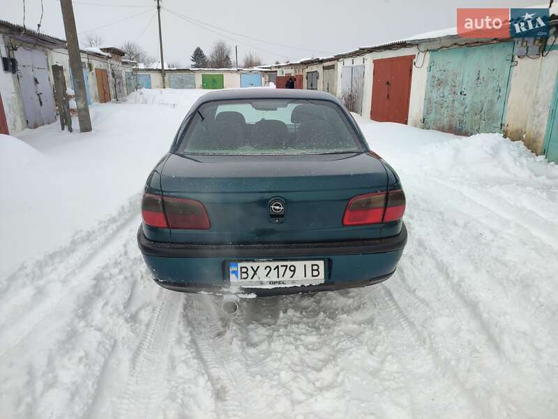 Седан Opel Omega 1995 в Изяславе