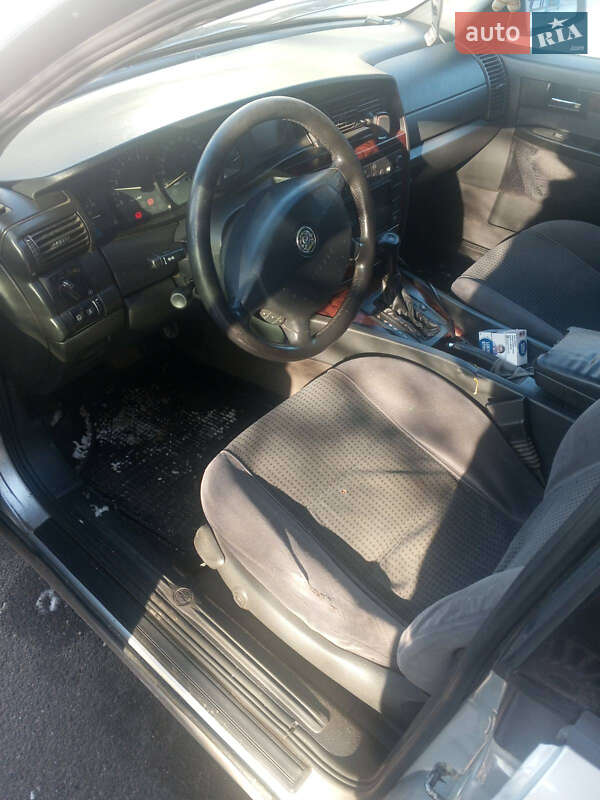 Седан Opel Omega 2000 в Одессе