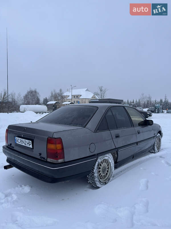 Седан Opel Omega 1987 в Шептицькому фото 4 Седан Opel Omega 1987 в Шептицькому