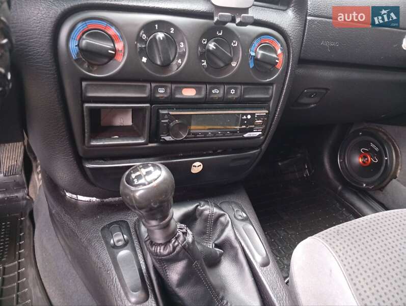 Универсал Opel Omega 1995 в Киеве