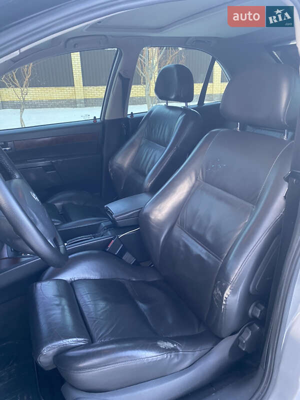 Седан Opel Omega 2000 в Полтаве