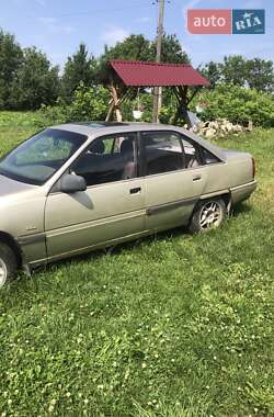 Седан Opel Omega 1988 в Почаєві