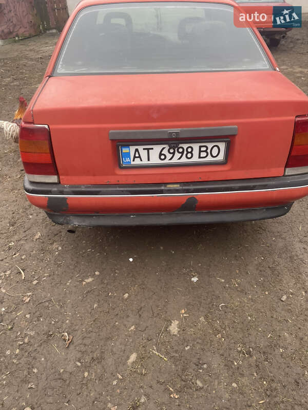 Седан Opel Omega 1987 в Тлумаче