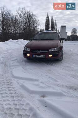 Универсал Opel Omega 1995 в Волочиске
