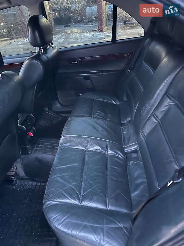 Седан Opel Omega 1999 в Дубно