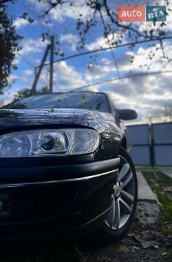 Седан Opel Omega 1998 в Ужгороді