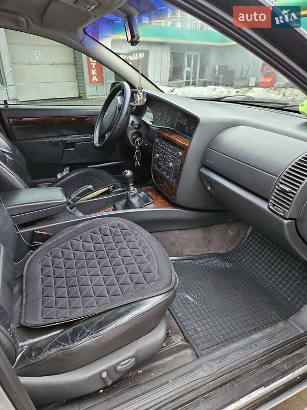 Седан Opel Omega 2001 в Луцке фото 18 Седан Opel Omega 2001 в Луцке