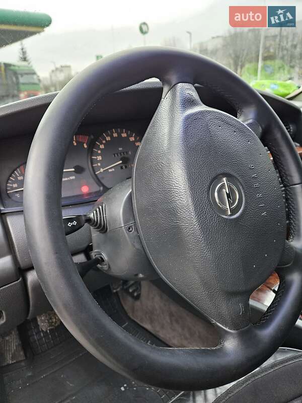 Седан Opel Omega 2001 в Луцке фото 35 Седан Opel Omega 2001 в Луцке