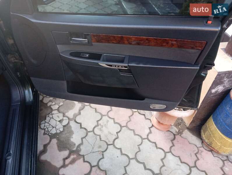 Седан Opel Omega 2003 в Дубно