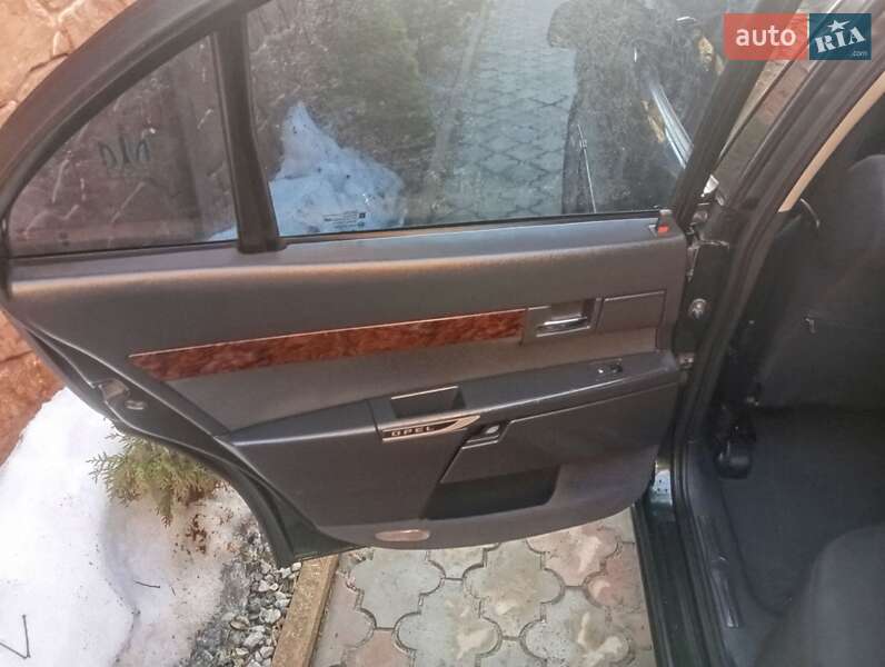 Седан Opel Omega 2003 в Дубно
