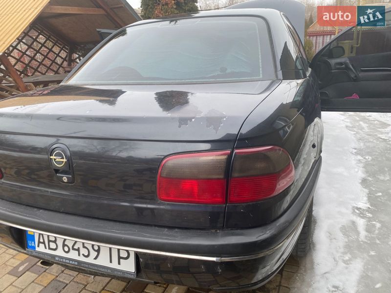 Седан Opel Omega 1998 в Чернівцях