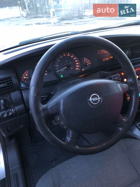 Седан Opel Omega 2001 в Виннице