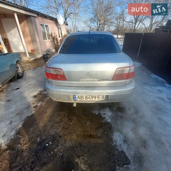 Седан Opel Omega 2001 в Немирове