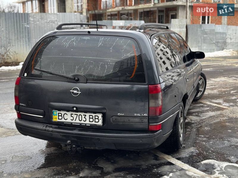 Универсал Opel Omega 1995 в Львове