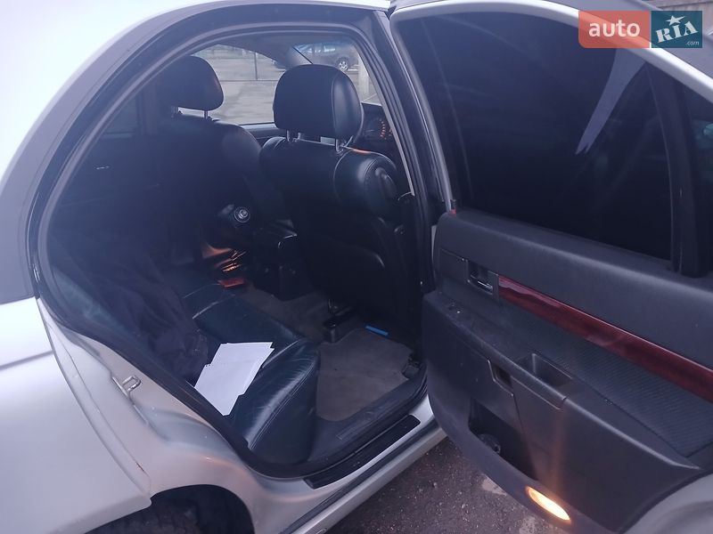 Седан Opel Omega 2002 в Новомиргороде