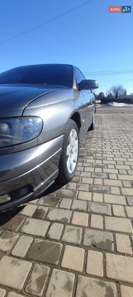 Opel Omega 2000