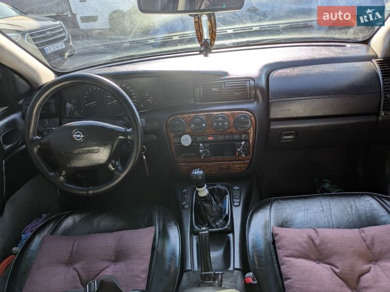 Универсал Opel Omega 1997 в Днепре