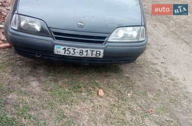 Седан Opel Omega 1988 в Черновцах