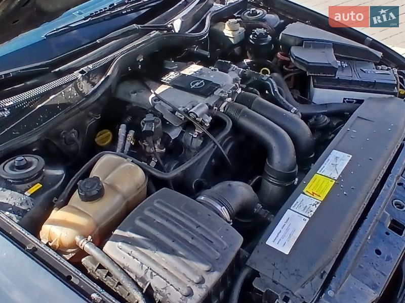 Седан Opel Omega 1998 в Олевську