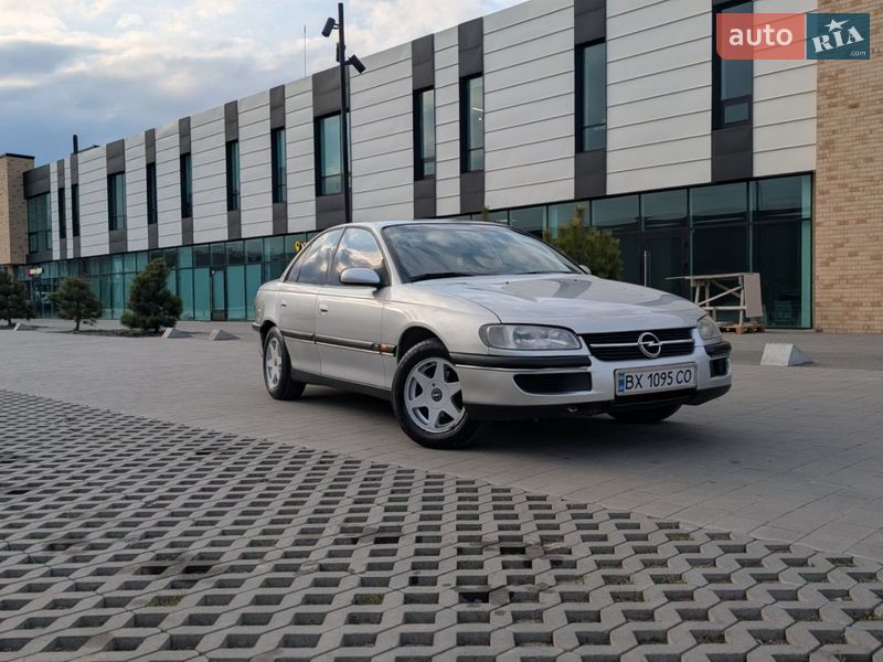 Седан Opel Omega 1996 в Хмельницком